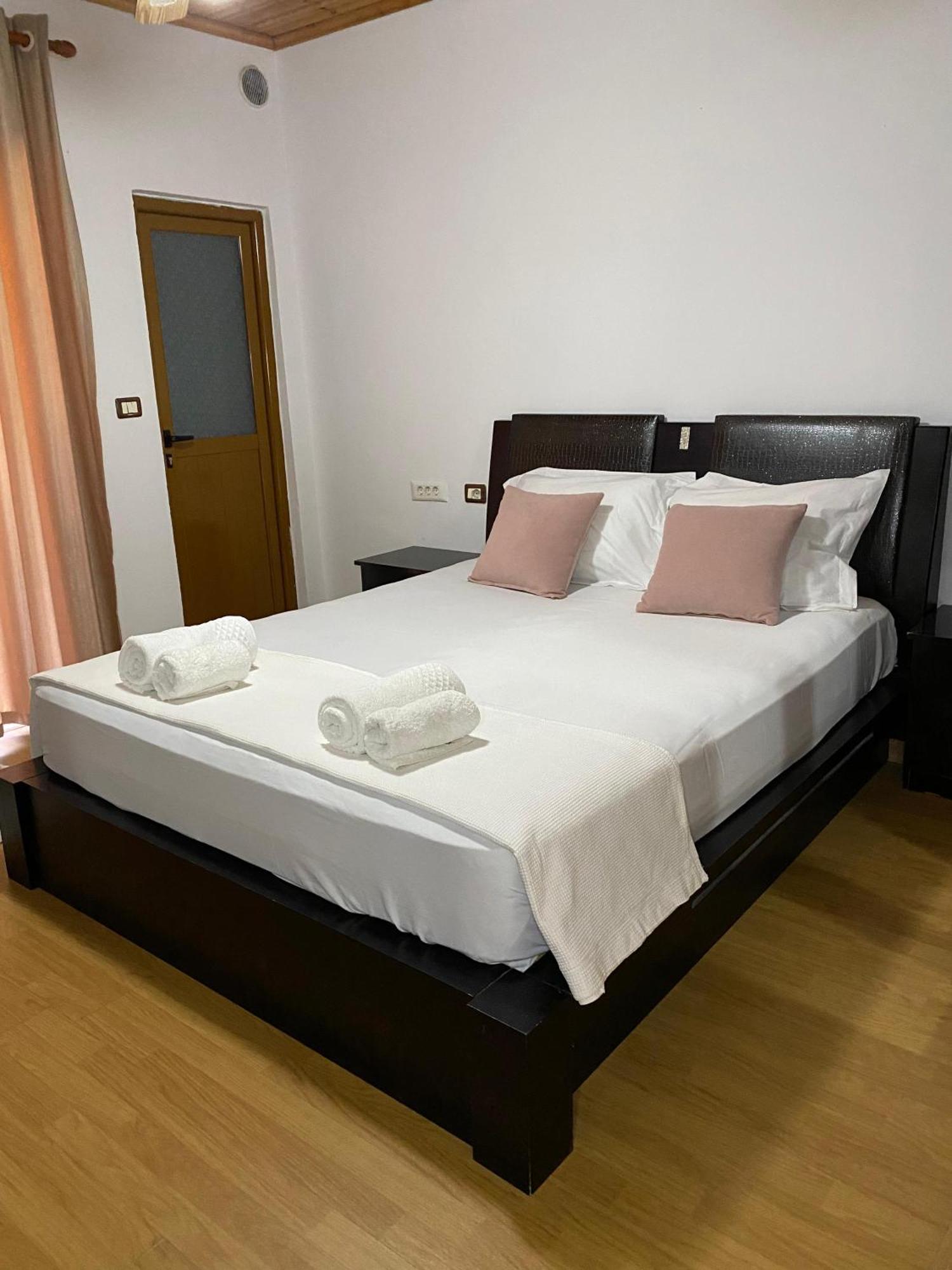 Bertis Guest House Gjirokastër المظهر الخارجي الصورة